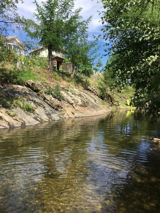 Вилла Gite Du Devez Des Bruyeres Prades  Экстерьер фото